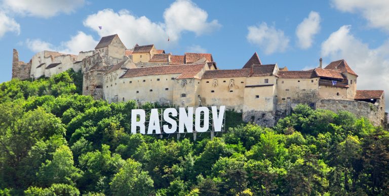 rasnov_mini-e1565957852144